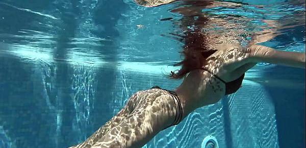  Tiffany Tatum gets horny and sexy in the pool